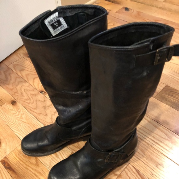 Boots - Picture 2 of 5